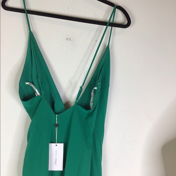 Lovers and friends Evergreen Gown - Picture 7 of 9